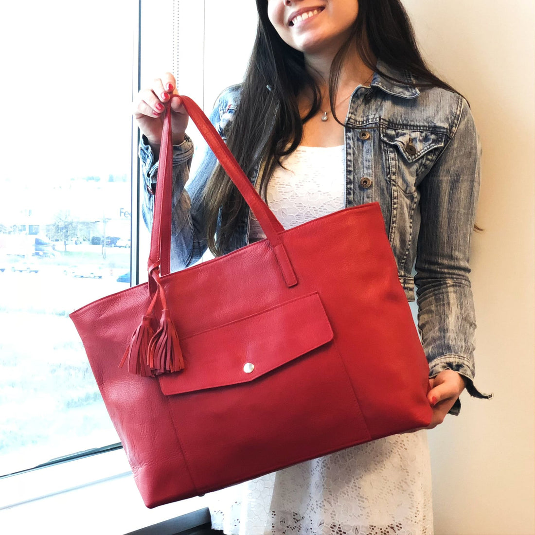 How to Choose a Leather Tote Bag that Fits Your Wardrobe & Lifestyle - HIDES