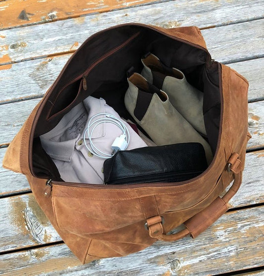 The Leather Duffle Bag: A Man’s Best Travel Partner - HIDES